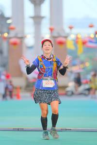 BIB: 5558
                            <button type="button" onclick="openModal(21766438)" class="btn btn-primary btn-sm float-right btn-popup" data-toggle="modal" data-target=".modal-high-quality">
                        <i class="fas fa-shopping-cart"></i> Add to Cart
                    </button>
                                            <button type="button" onclick="isThisMe(21766438, true)" class="btn btn-success btn-sm float-right btn-popup btn-isme hidden" data-toggle="tooltip" data-placement="bottom" title="นี่คือรูปของคุณใช่ไหม คลิกที่นี่เพื่อเอาเข้าอัลบั้ม">
                        <i class="fas fa-plus"></i> Add to album
                    </button>
                    <button type="button" onclick="isThisMe(21766438, false)" class="btn btn-warning btn-sm float-right btn-popup btn-isnotme hidden">
                        <i class="fas fa-ban"></i> Remove from album
                    </button>